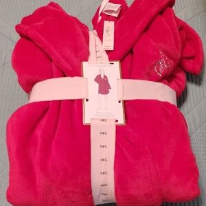 Victoria's Secret Woman's Plush Hot Red Pajama Robe